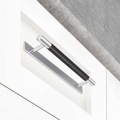 The image shown below is Split Black and Chrome with Chrome Back Plate finish