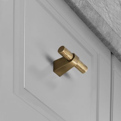 The image shown below is Aged Brass finish
